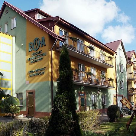 Hotel Osrodek Rehabilitacyjno-Wczasowy Ewa à Ustka Extérieur photo