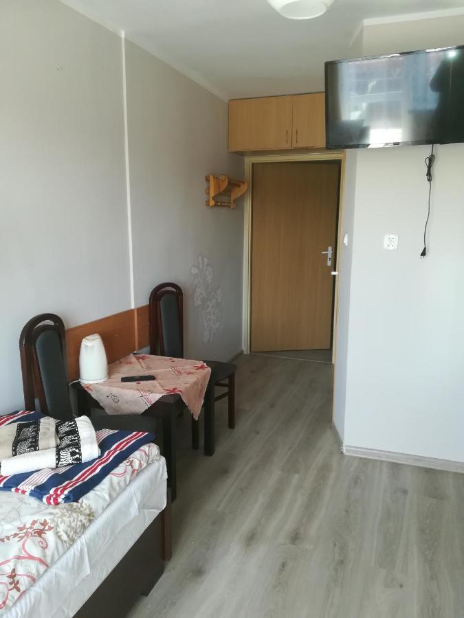 Hotel Osrodek Rehabilitacyjno-Wczasowy Ewa à Ustka Extérieur photo