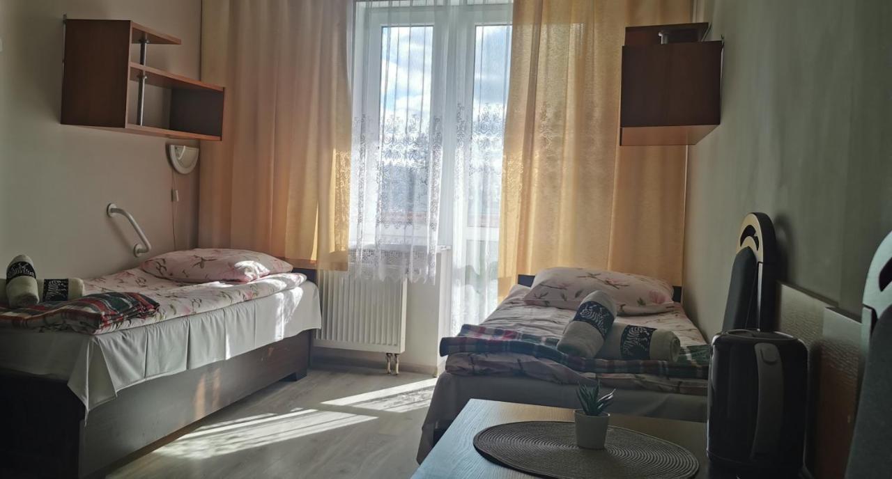 Hotel Osrodek Rehabilitacyjno-Wczasowy Ewa à Ustka Extérieur photo