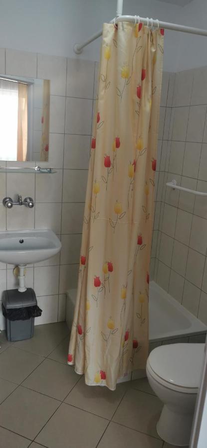 Hotel Osrodek Rehabilitacyjno-Wczasowy Ewa à Ustka Extérieur photo